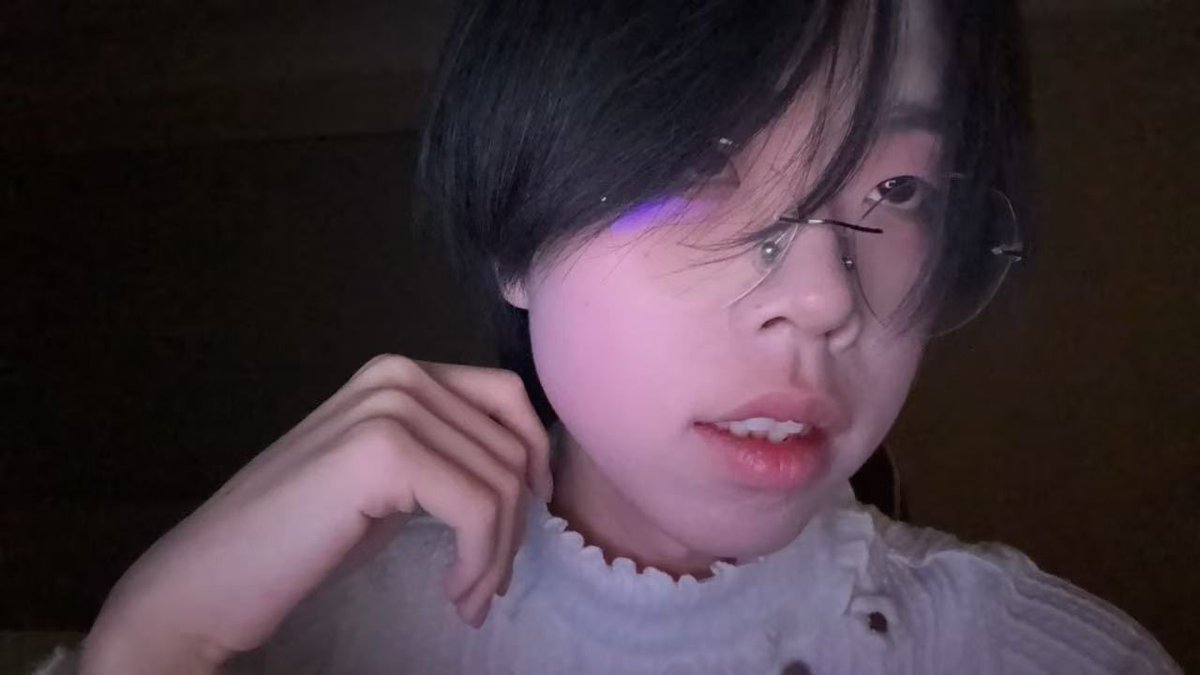 今年最后一张照片嘞给你们看看
#femboy
#男娘 #cd