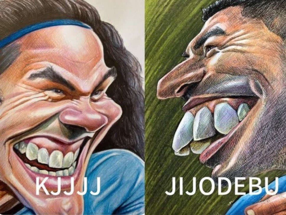 Si ya tenía una D porque ese cabron la modificó para poner otra D adentro de un círculo xd.