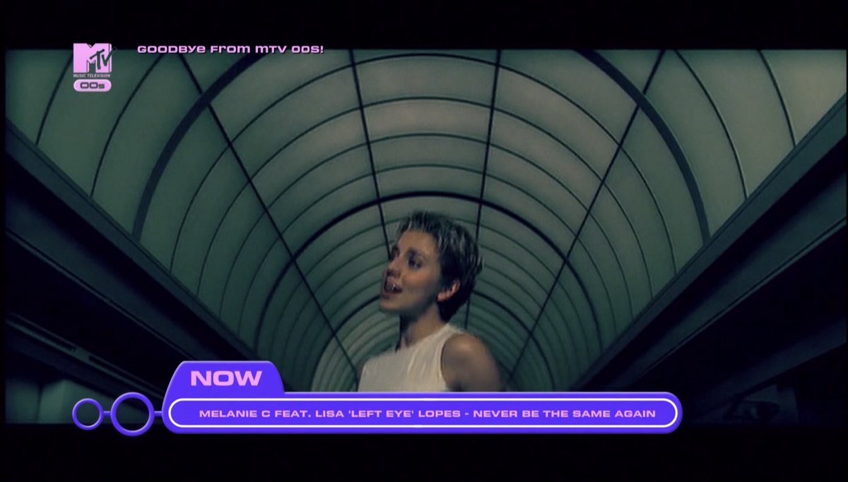 MTVLA_Musica's tweet photo. Es una pena ver como #VIACOM quiere enterrar la Música en nuestra tele. Apreciamos las últimas horas de #MTV00s. Es una pérdida grande para quienes crecieron viendo #MTV alrededor del mundo. https://t.co/R1WQKBzZSW