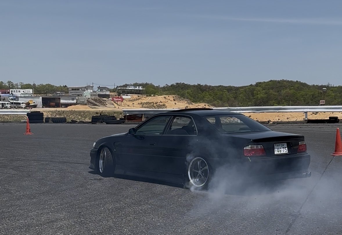 あいき tweet media