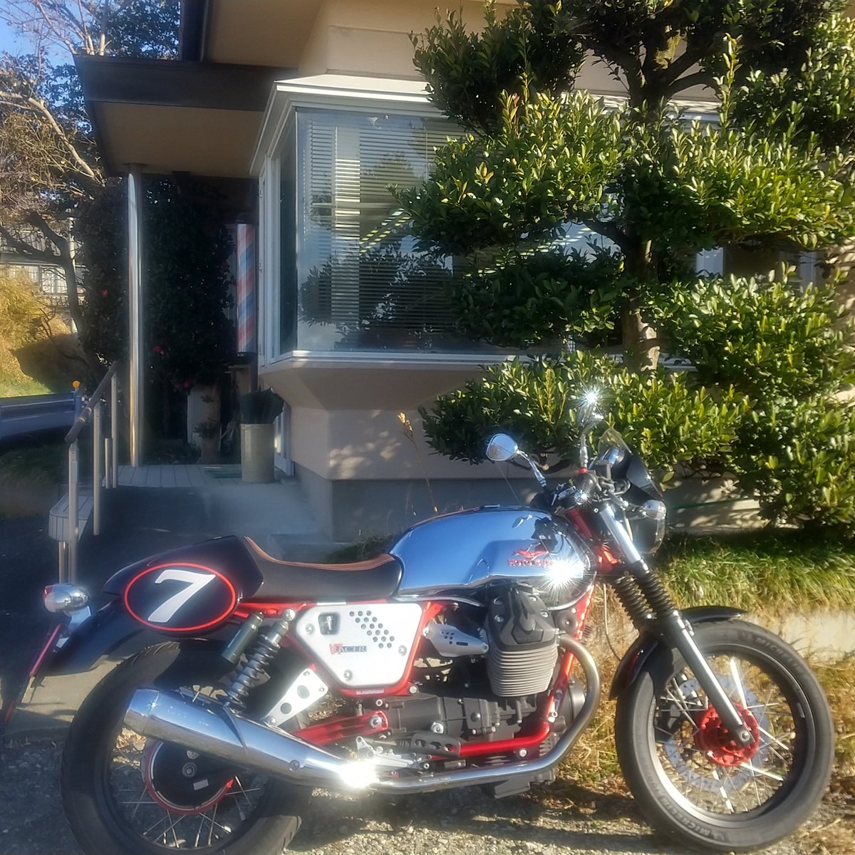 MotoGuzzi乗りケンマッサ (@BXF9Zx3kP4FvDQ2) / Posts / X