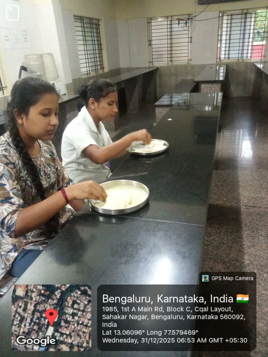 Breakfast at Dr BR AMBEDKAR govt post METRIC girls hostel kodugehalli Bangalore North  #SocialAudit_SWDMeals #SocialWelfare_Karnataka