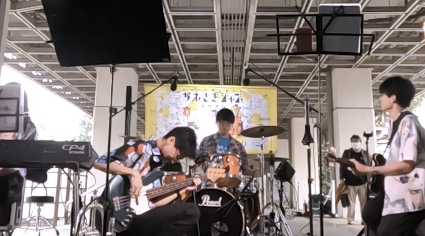 Jessie / Couch covering by SUGAR-SWING
youtu.be/xO13AjShKCc

10月のかわさきジャズで演奏した5曲のうち、
・Jessie
・満ちていく体温
・Super Ball
の3曲をアップしていきます🙌
年末年始のお供に楽しんでもらえたら嬉しいです✨
チャンネル登録もよろしくお願いします！