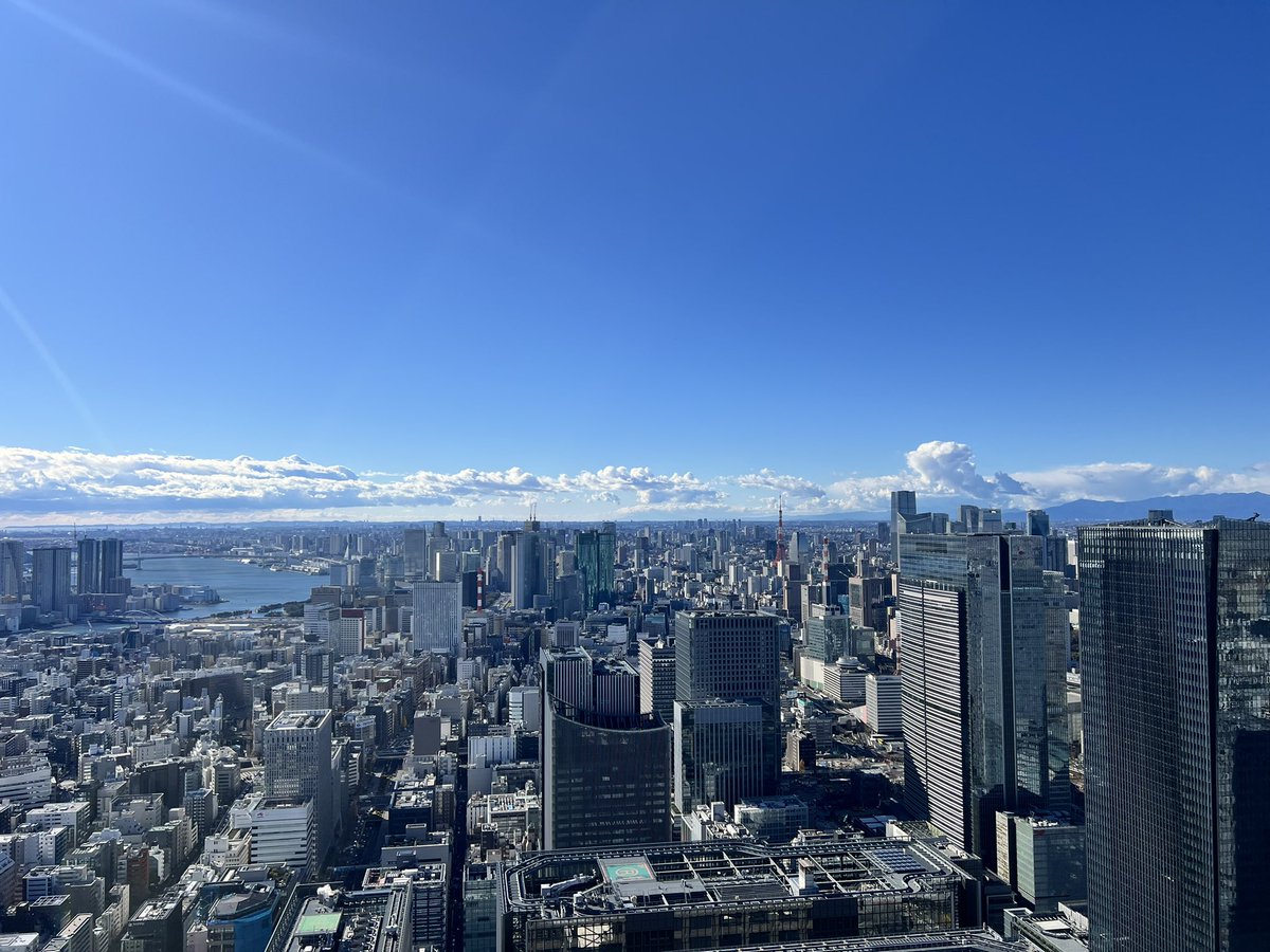 おはようございます☀️

今年1年お世話になりました🙇‍♂️
これからもどうぞよろしくお願いします！
来年はいっぱいフレンド作ります♡

それじゃ良いお年を‼️