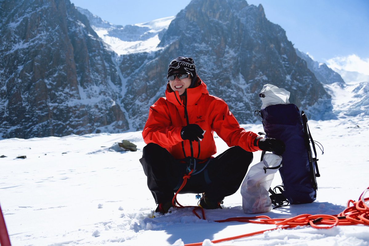 251231 11:45 YIBO-OFFICIAL weibo update Touch the traces carved by