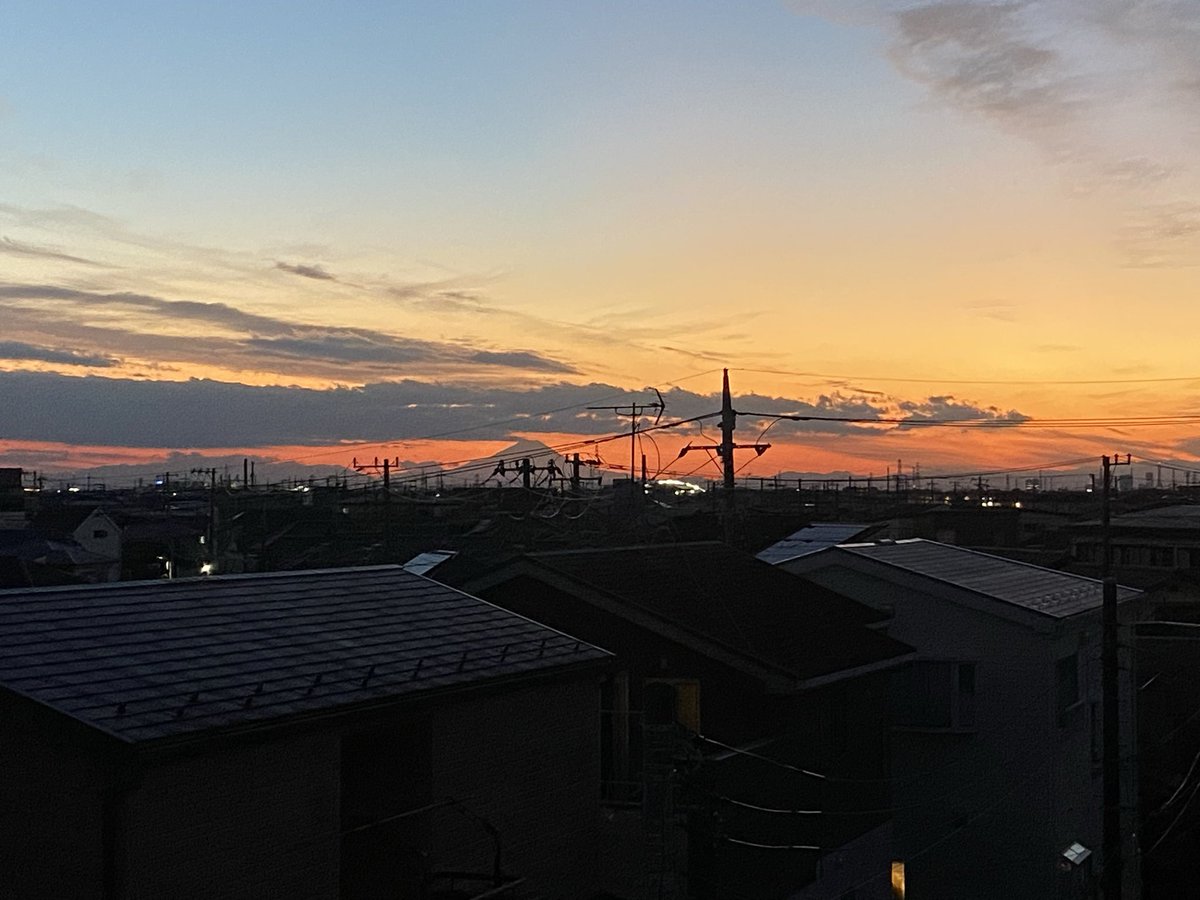 .
今年は
誰かを
笑顔にできたかな？
.
幸せのお手伝い
できたかな？
.
良いお年をお迎えください