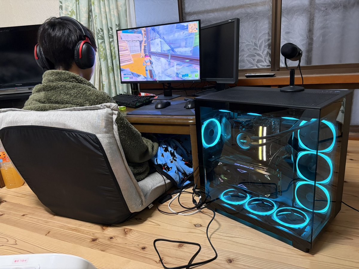 としみー【1043chaaaan】 tweet media