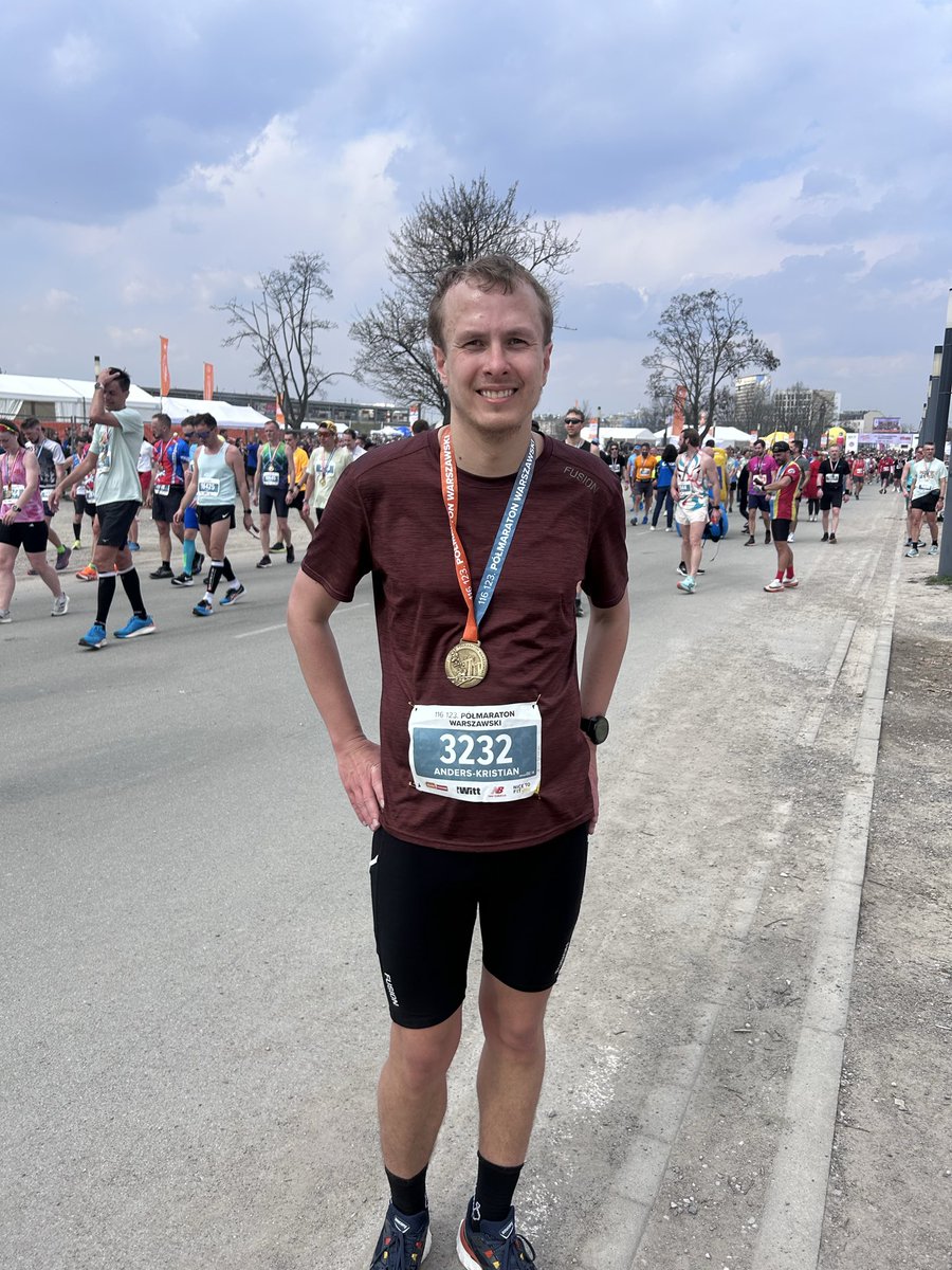 Fedt løbeår, hvor jeg blandt andet fik løbet marathon i Berlin og halvmarathon i Warszawa!

I alt blev det til 2.362 km i løbeskoene! Jeg håber næste år byder på mere trail samt flere løb i udlandet 😊
#TwRunDK