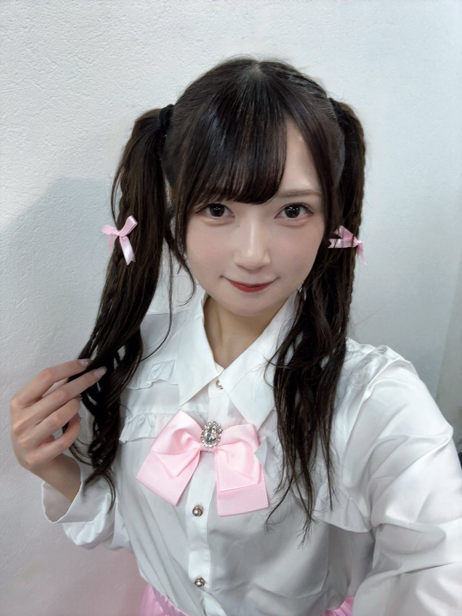 nkn_paru's tweet photo. チバゆなさんポジで参加させていただきました🩷

きゅるしての曲を踊るのは初めてでしたが
かわいい振り付けで踊っていてとても楽しかったです😌

ぜひ見てください🙂‍↕️♡

#きゅるりんってしてみて
#チバゆな https://t.co/W37J0GzE3y