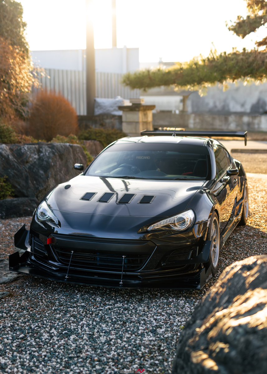 リーチワン tweet media