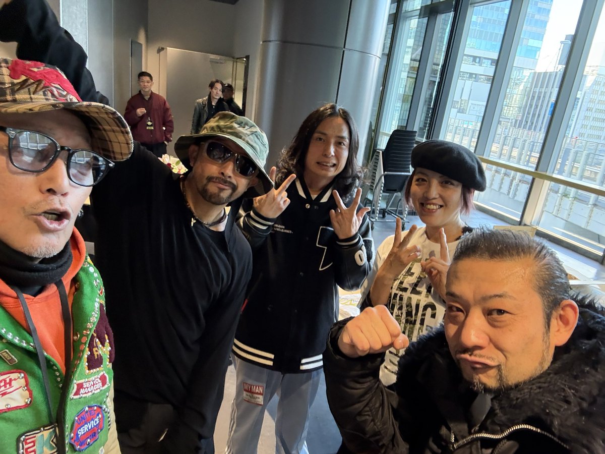 電撃ネットワーク 今夜のDJはマル(HONDA LADY)、ローディーはワタル