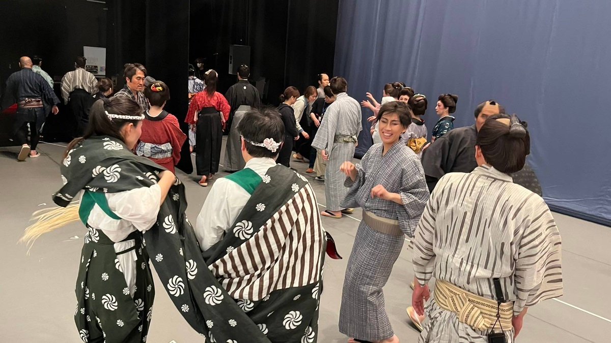 RZirogoro's tweet photo. 2025年大変お世話になりました。
『たましまトリマー物語』
『ラストサムライ〜瀧善三郎のBUSHIDO〜』
『Woman〜源氏物語より〜』
たくさんの作品に参加させて頂きました。
2026年も健康第一、イッヌと元気に過ごします。よろしくお願い致します。
年末はパソコンと携帯買って経済ぶん回しました。 https://t.co/hcdOBi8AVe