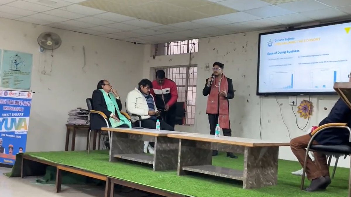 NSSRDUPUK's tweet photo. Viksit Bharat Yuva Connect Programme organized by NSS Unit of BSA College, Mathura Uttar Pradesh on 29.12.2025

#YuvaConnect #MYBharat #VBYCP

@YASMinistry @mansukhmandviya @khadseraksha @MYBharatHQ @_NSSIndia https://t.co/GConA5sJQa