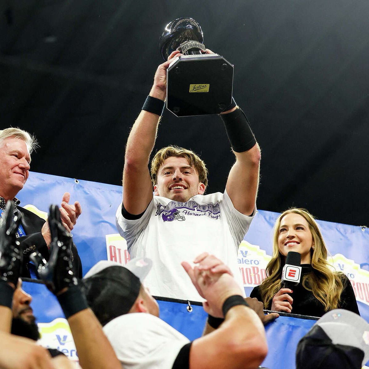 Ian Napetian tweet media