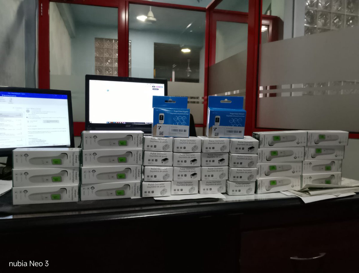 AffinityLk's tweet photo. A huge thank you to Kumari Diyawe and her friends in Canada for coming together to collect vital medical supplies for inundated hospitals choosing compassion over Xmas gifts. May your kindness return to you many times over. π
#AffinityLk #communitykitchenlk #HelpSriLanka #lka https://t.co/PUe0A0HK52