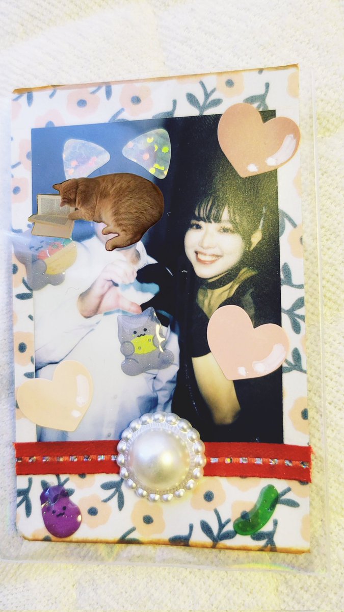 luvallicare's tweet photo. りらちゃん
メチャクチャかわいいチェキ（宿題）いただいた(*´艸`)
随所に🐈️猫🐈️ちゃんが🎶
口角があがりきったりらちゃんの笑顔かわいい✨
#ЯanaB #ラナビー
#Rilla https://t.co/woDE8FsdNr