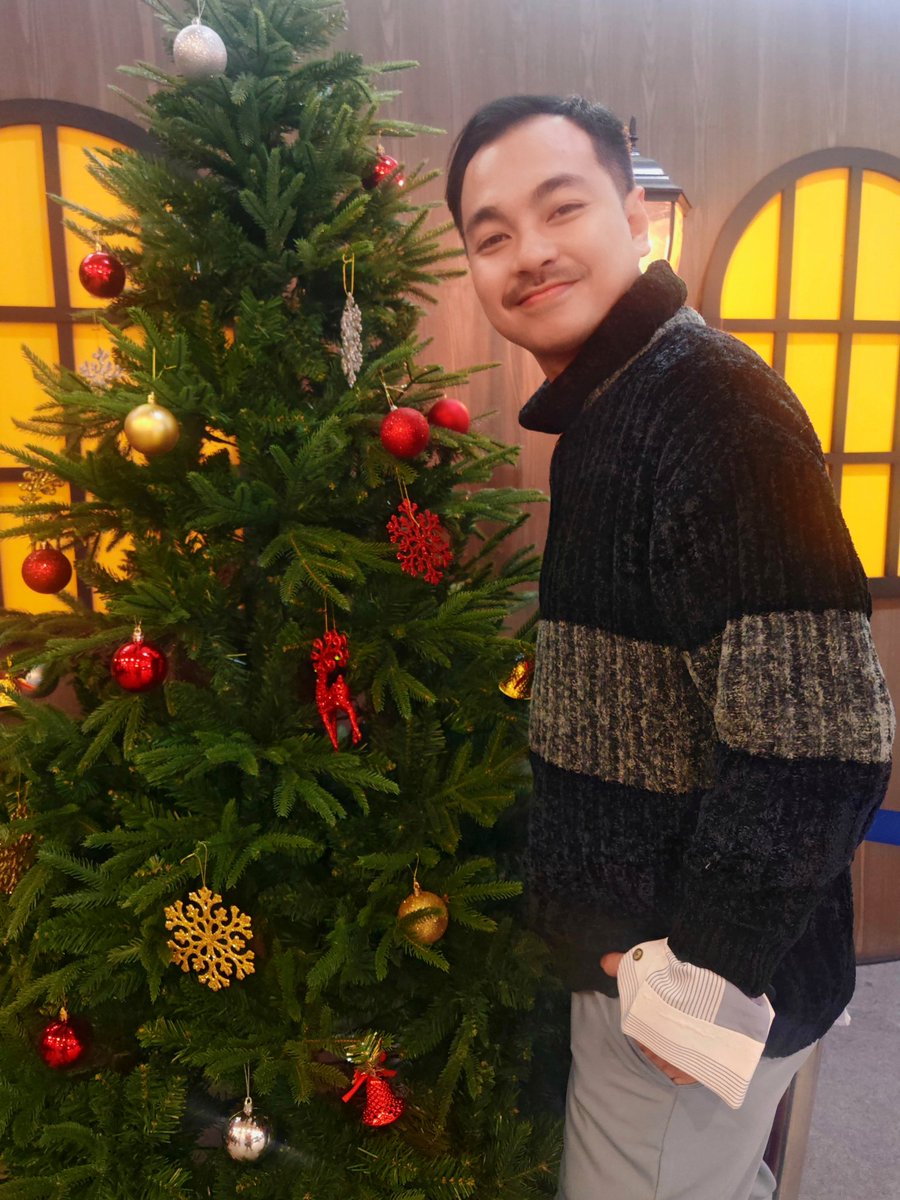 khunchaioatt's tweet photo. คริสต์มาสหรือคิดถึงล่ะ​🏕️
#คุณชายหนวดแซ่บ https://t.co/nkh7wmPj4g