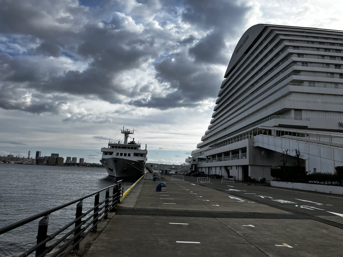 今年も神戸で友人たちと忘年会を出来てよかった。

オリエンタルホテルのブュッフェは、来年もリピートかな？