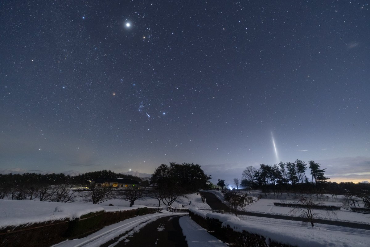 man_ten_bo_shi's tweet image. 【2025年を振り返り～能登の星空～】
今年も能登の美しい星空を見ることができました。
2026年も少しずつ能登の星空の写真を投稿していきたいと思います。
①冬の星座と漁火光柱
②ホタルと天の川
③見附島とニンフィア
④真脇遺跡の環状木柱列