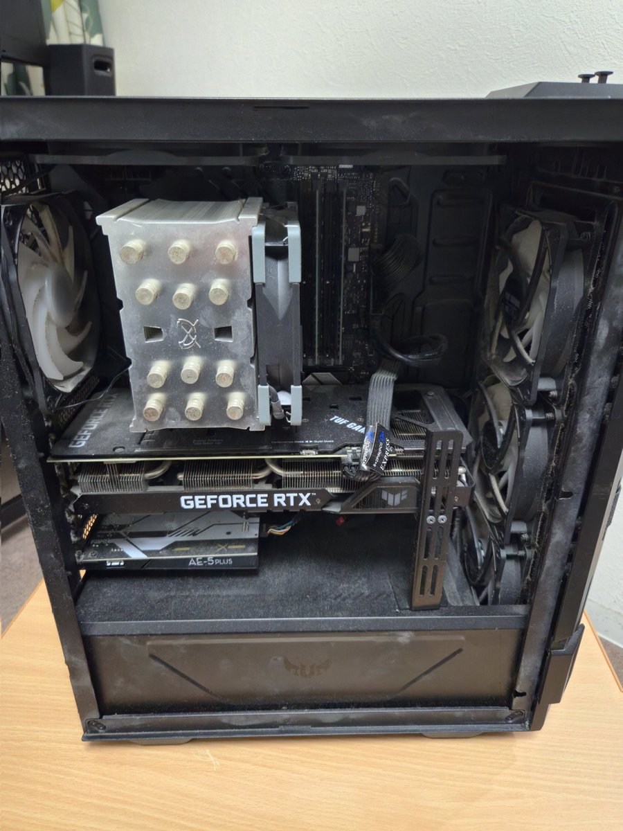 トシ@自作PC, スマホ (@giga_structure) / Posts / X