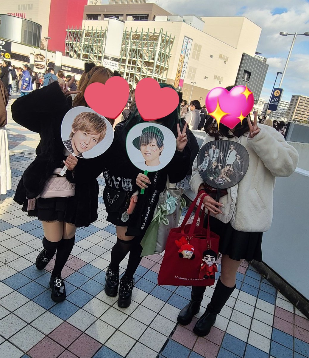 WESTV以来の約7年ぶりの再会してる🥲
私も行きたかった😭😭😭
ふたりともおっきくなったね😭😭