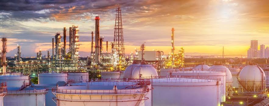 IranPetroCast's tweet photo. مدیر با یک امضا می‌آید و می‌رود، اما متخصص باید پای تبعات تصمیمات غیرفنی بماند.

در تغییرات اتوبوسی، تاب‌آوری متخصص‌ها یعنی نگهبانی از امنیت صنعت کشور؛ حتی وقتی گوش شنوایی نیست!

کجا سینه سپر کردید و کجا زور مصلحت به تخصص چربید؟ از تجربه‌ی ایستادگی یا ناچاری‌تون بگید🌱

#پتروشیمی https://t.co/foeG3Hrpsu