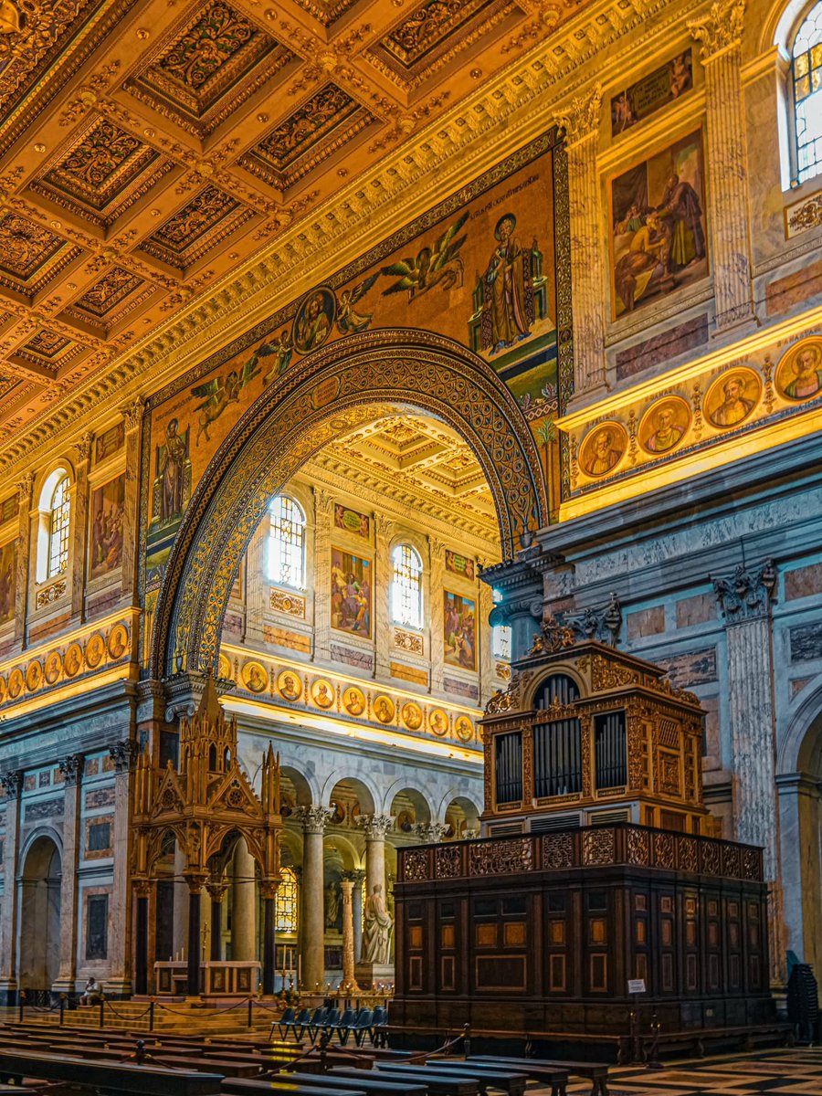 Basílica de San Pablo Extramuros, Roma 

(📸©️aesthetical_symphonies)