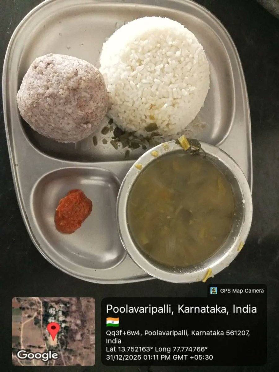 MorarjiSC52's tweet photo. Lunch  #SocialAudit_SWDMeals #SocialWelfare_Karnataka https://t.co/EBP52dIxCQ