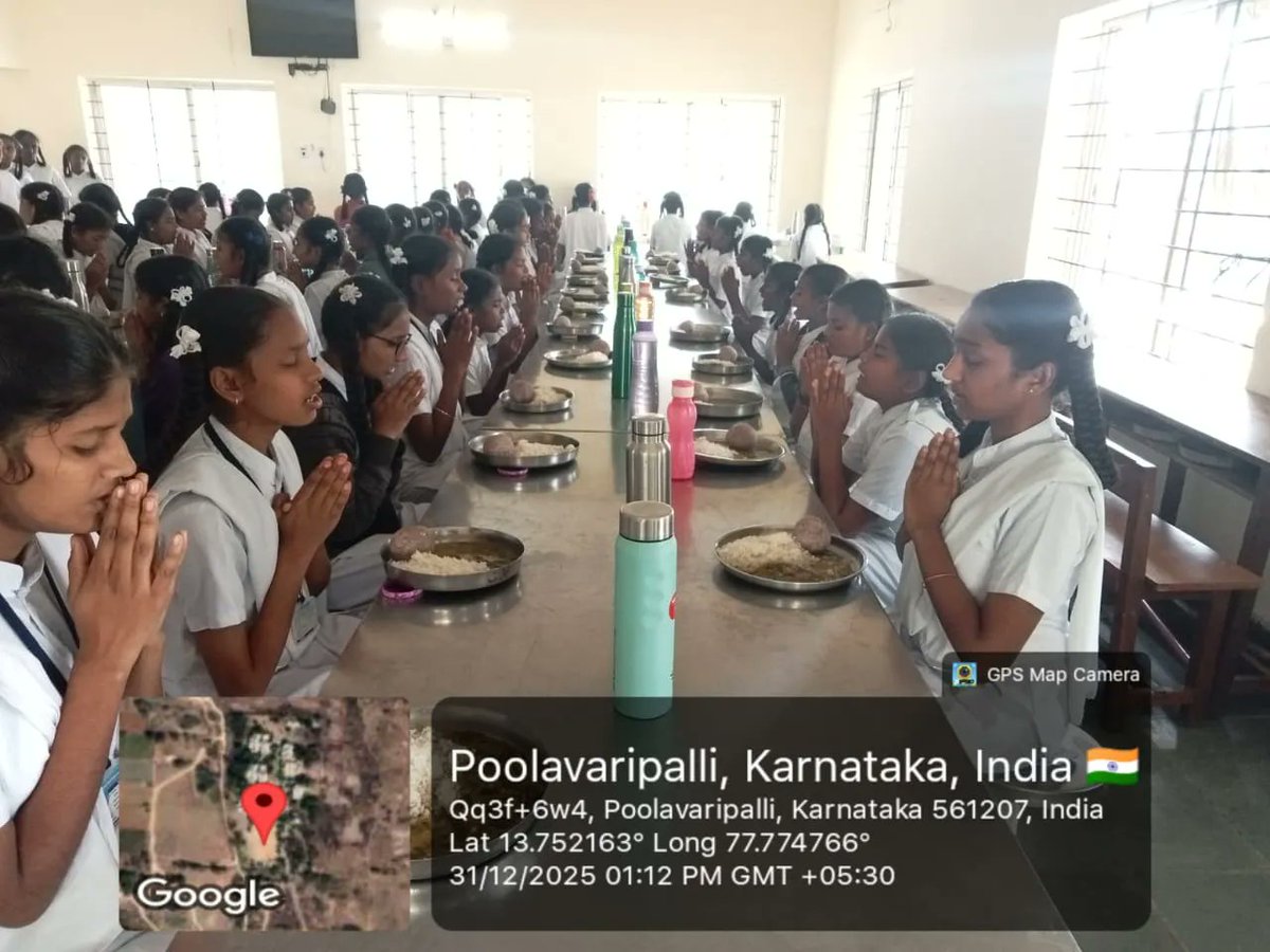 MorarjiSC52's tweet photo. Lunch  #SocialAudit_SWDMeals #SocialWelfare_Karnataka https://t.co/EBP52dIxCQ