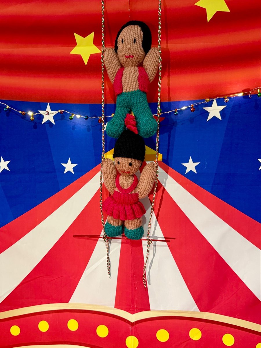 🎪 "The Christmas Circus is in Town" trail is on NOW!
Find Fred &amp; Freda on your New Year's Eve walk!
Find all 23 in Hertford shop windows. Complete the trail &amp; enter to win a prize! Map: buff.ly/6T3YKgJ
Love them? Bid for them here: buff.ly/47whWhy 
<a href="/HertfordTC/">Hertford Town Council</a>