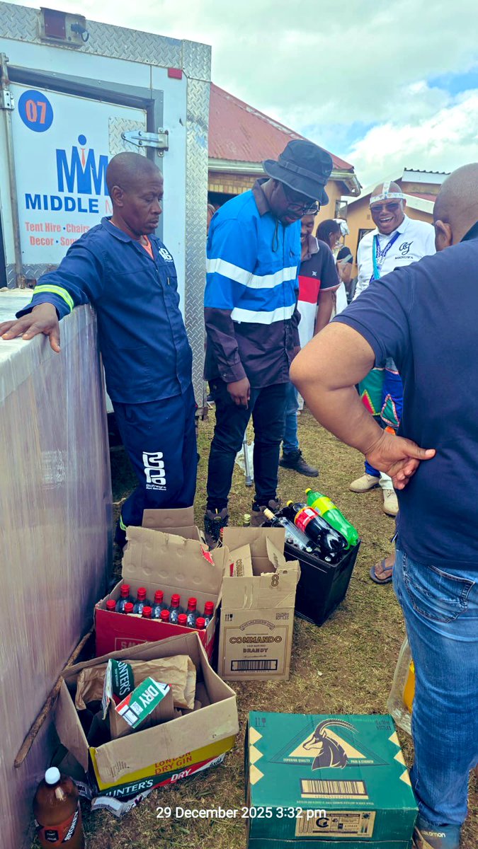 Zuko_Godlimpi's tweet image. Razo had the most fun 😂😂😂