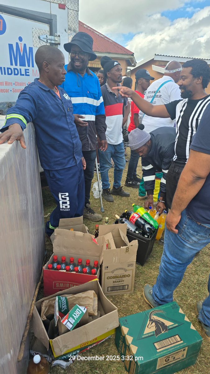 Zuko_Godlimpi's tweet image. Razo had the most fun 😂😂😂