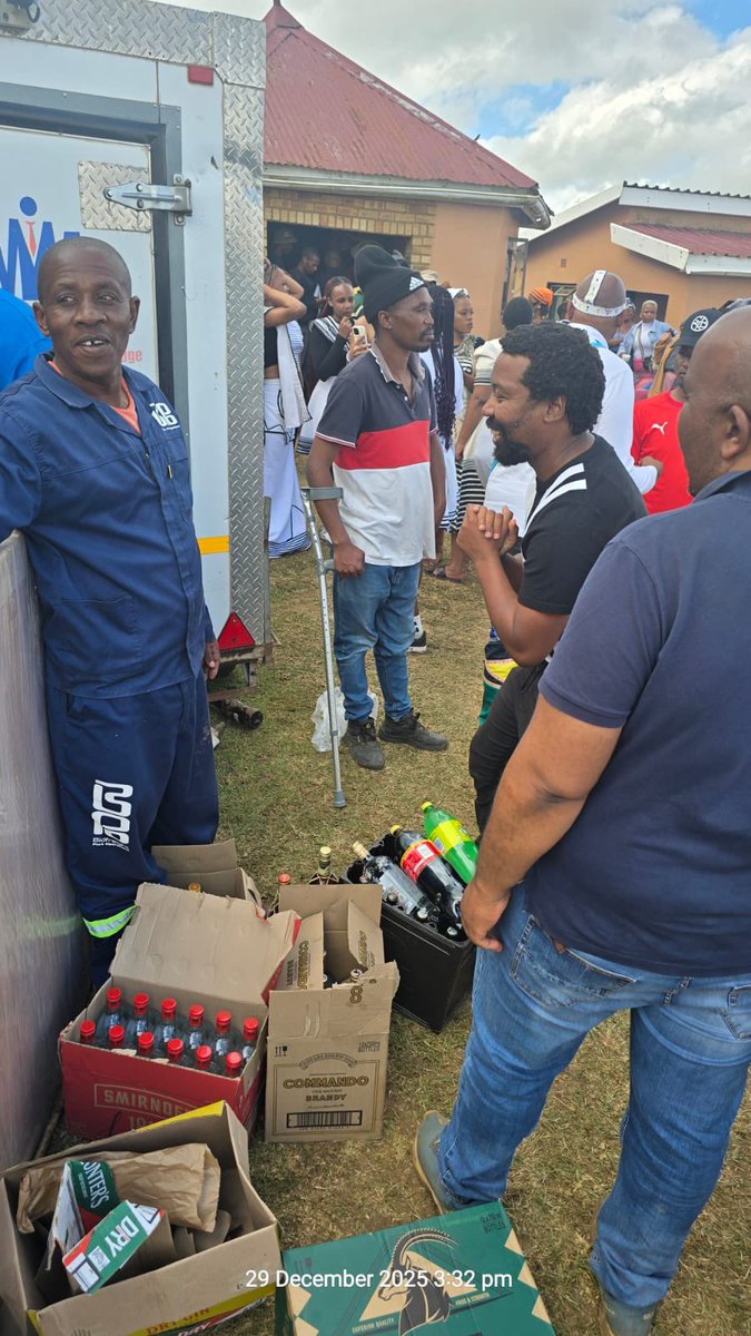 Zuko_Godlimpi's tweet image. Razo had the most fun 😂😂😂