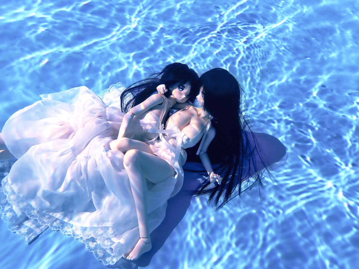 #2025年自分が選ぶ今年の4枚
#今年も残りわずかなのでお気に入りの4枚を貼る