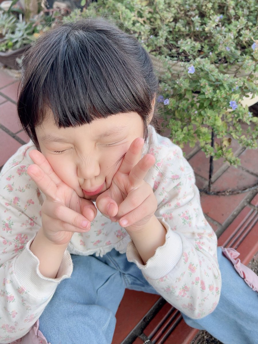 2025年も大変お世話になりました。

ゲームもしなくなっちゃって、ママの徒然育児日記だけど、仲良くしてくれるみんながだいすきです。

それではみなさま、良いお年を🤍ྀི