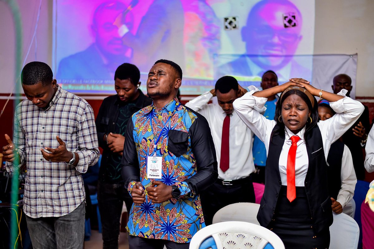 Nous bénissons encore une fois le Seigneur Dieu pour la réussite du deuxième jour de la GRANDE ACTION ÉVANGÉLIQUE G.A.E 2025, au Temple Maranatha du MINISTERE ÉVANGÉLIQUE PROPRIÉTÉ DE L’ETERNEL. Nous clôturons aujourd'hui 31 decembre 2025 à partir de 15 h00. Nous t’attendons