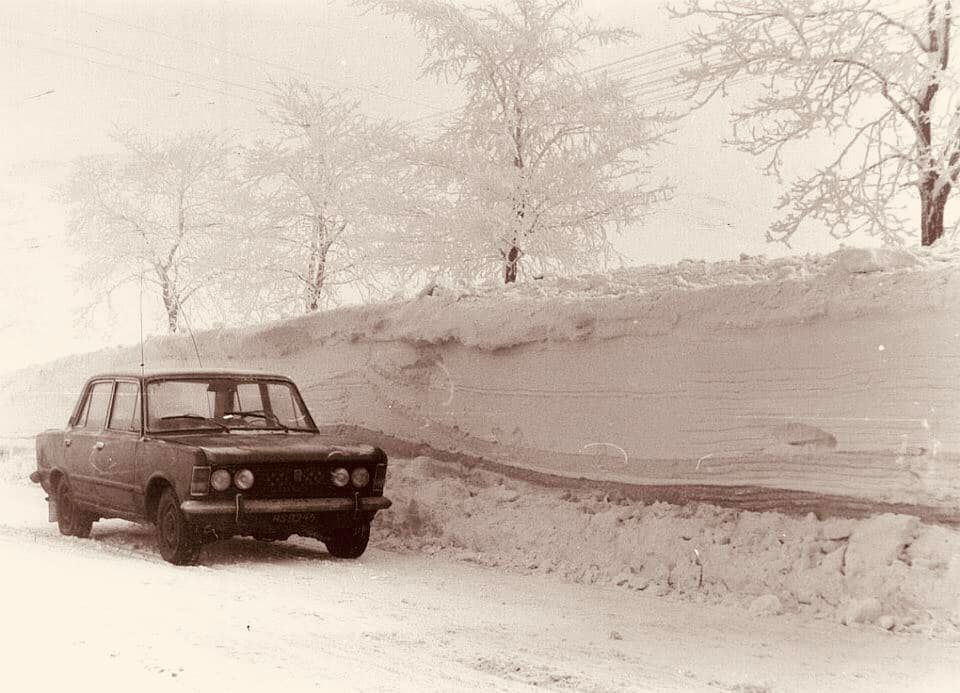 lata8290's tweet photo. 47 lat temu (31 grudnia 1978) rozpoczęła się "zima stulecia" ❄️ https://t.co/GXgg4wUxmB