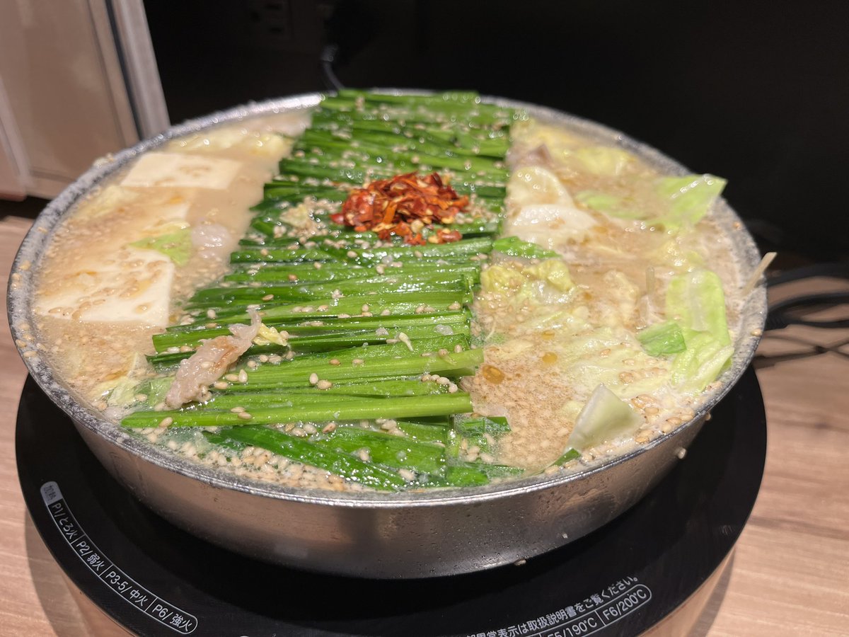 せいんと tweet media