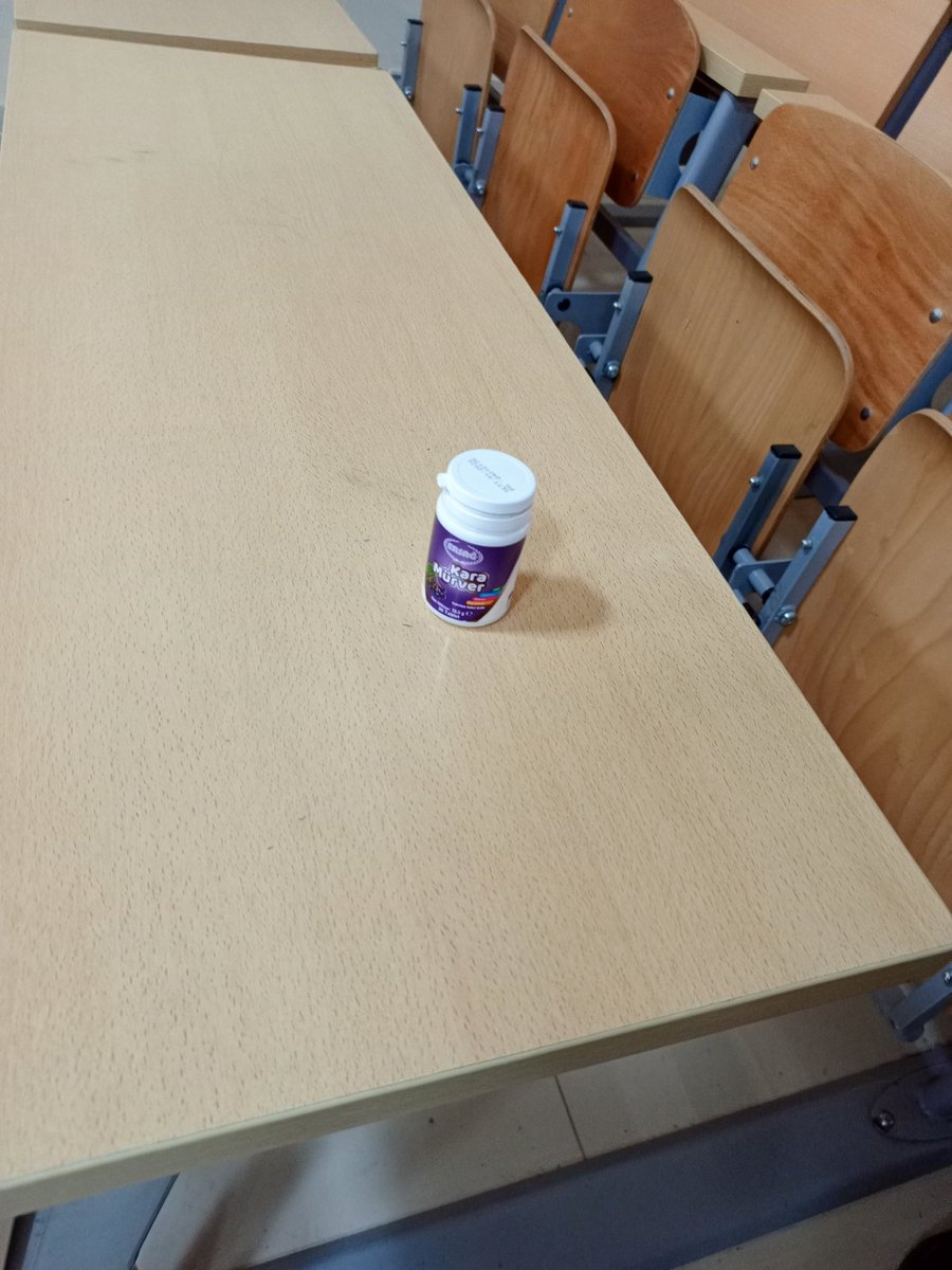 ADAM İLAÇLA YER TUTMUŞ 😡