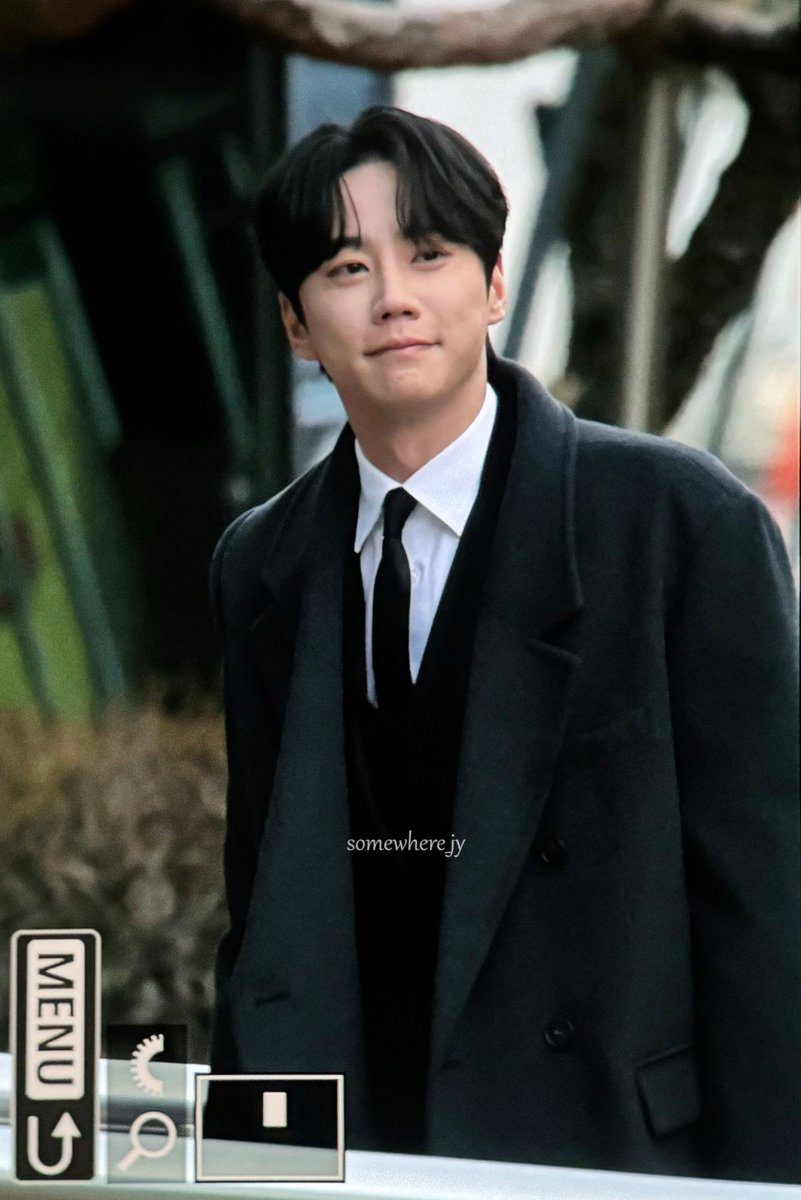 somewhere_jy tweet picture