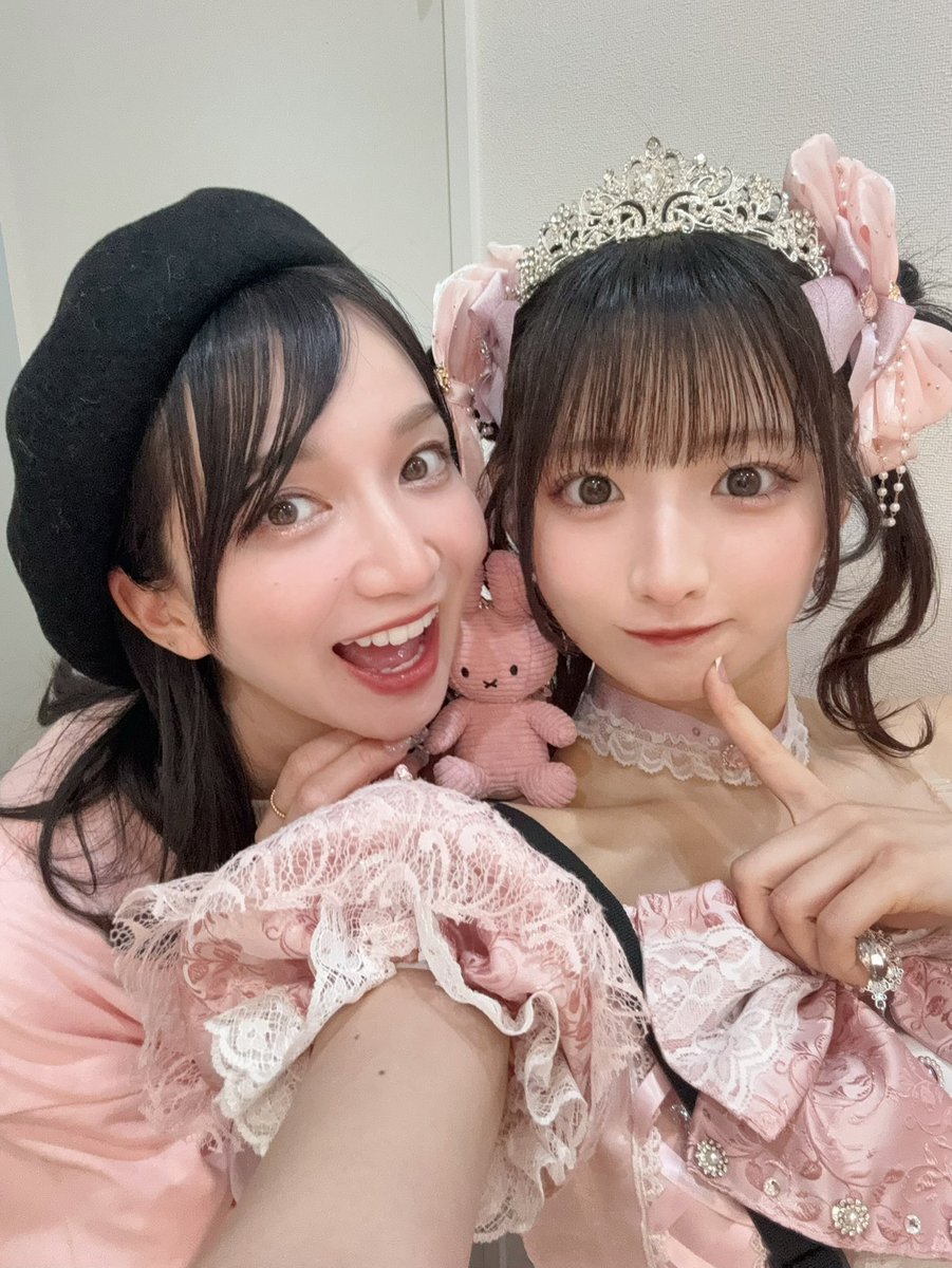 n_mizuki01's tweet photo. 2025.12.30
生誕祭卒業ライブ本当にありがとうございました🎀💞
（ALT） https://t.co/07T3xWc3JU