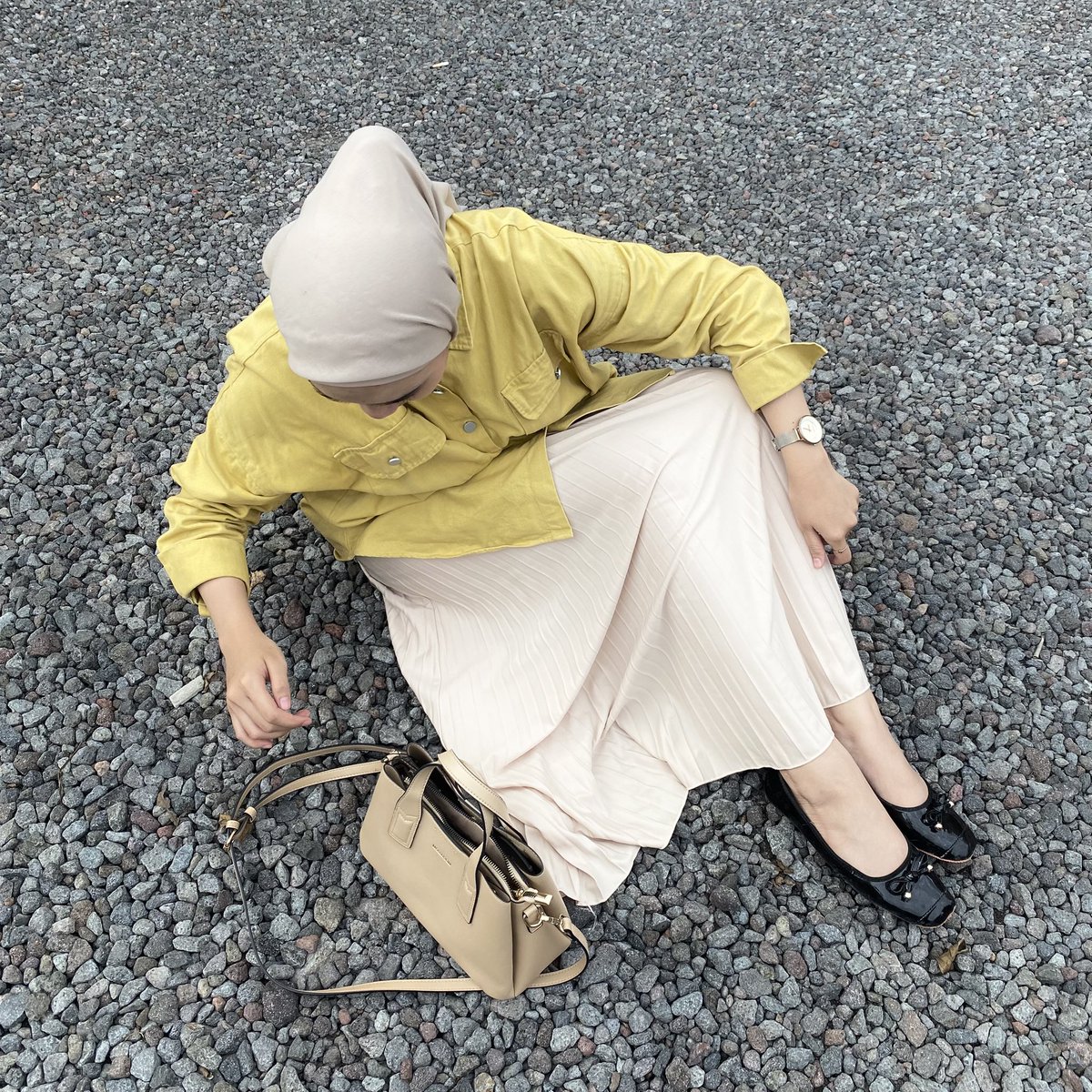 cipachwe's tweet photo. salah satu skirt yg gampang bgt di mix and match sm outfit apapun. rok plisket bahan premium harganya cuma 70rban!!! 🤩🫶🏻 https://t.co/SlA0Jb5okI