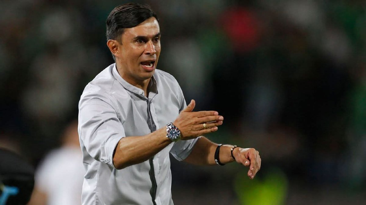 El estratega Jhon Jairo Bodmer 🇨🇴 (44) será nuevo DT de ADA Jaén. El colombiano llega tras su última experiencia al mando de Internacional de Bogotá, y asume el reto de liderar el nuevo proyecto del conjunto jaeno. 🟢

#AdaJaen #Liga2 #Colombia #Cajamarca