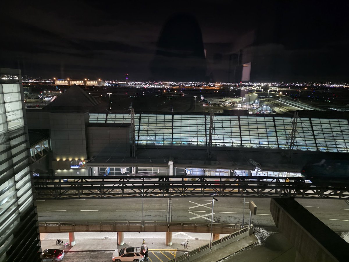 Unacceptable Kristi tweet media