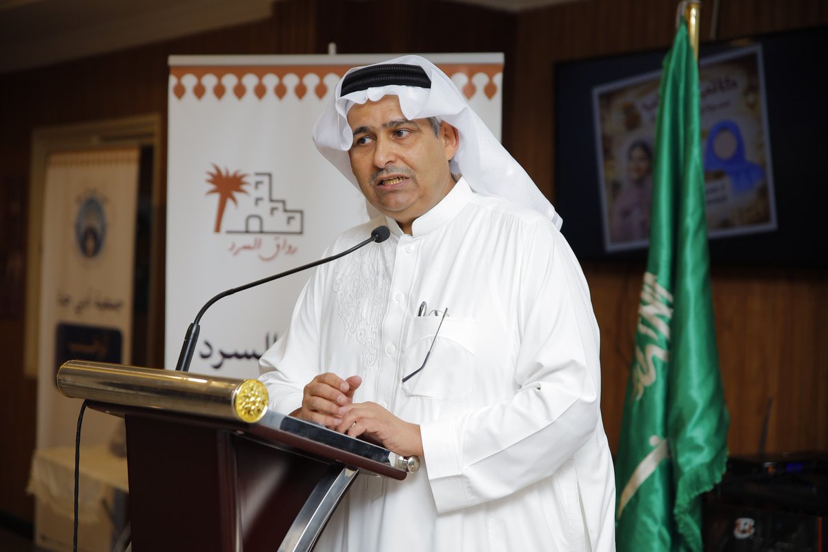 الأديب سيف المرواني  يفتتح الأمسية بكلماته العذبة