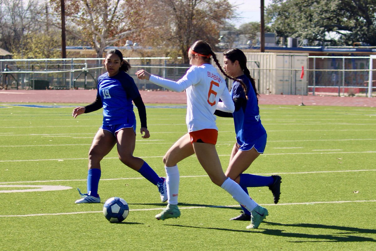 BurbankSoccer's tweet photo. https://t.co/v804HNRHYt