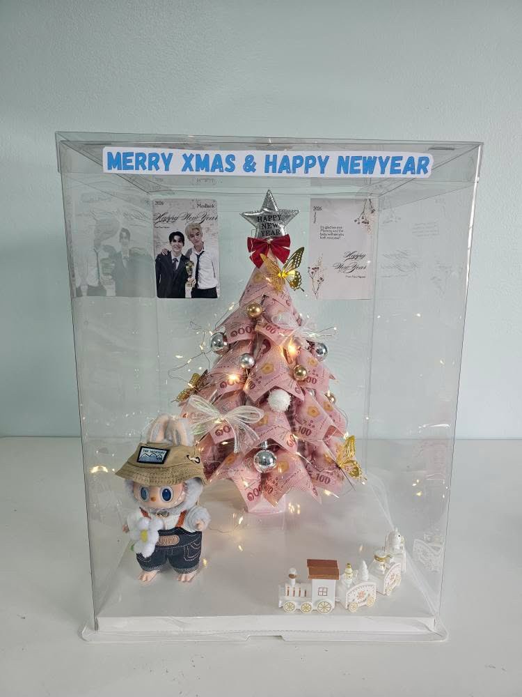 FuyuNguyen's tweet photo. 2025 was a year full of challenges, but also incredibly unforgettable for me.
This year brought MosBank into my life, and it also gifted me a little angel of my own.
In 2026, my tiny angel and I will come to meet MosBank once again, together.
Sending so much love to everyone 🥰

#MosBank #moslhong #ISBANKY 
@mos_psl @Bank_mondop