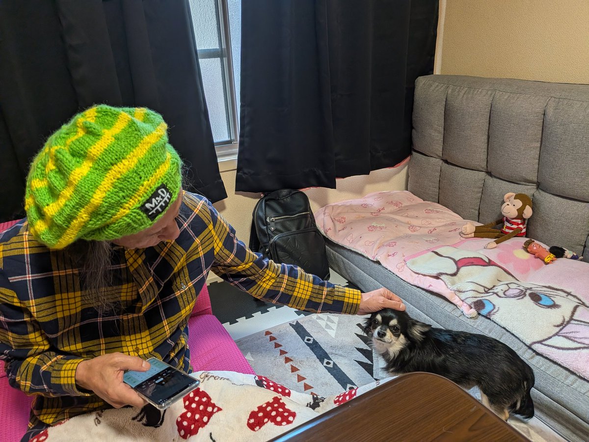 静岡から兄貴来たよヾ(○´∇｀○)ﾉ ゆみちゃんの手編みの帽子