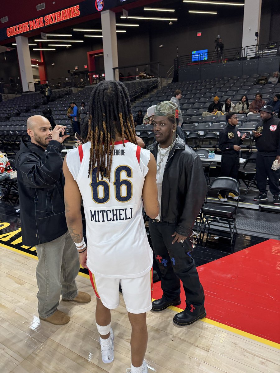 honestmudman's tweet image. #US