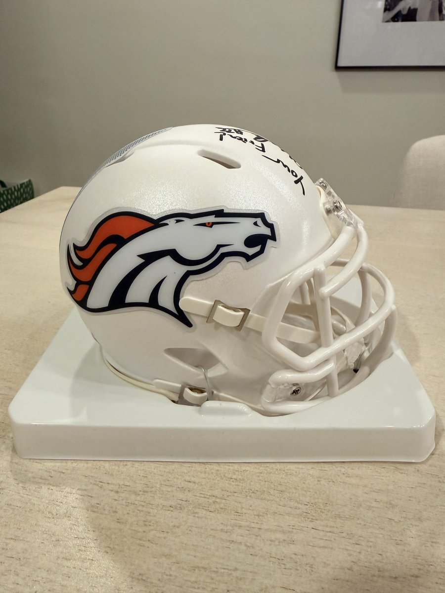 Bad News Broncos 🫏 tweet media